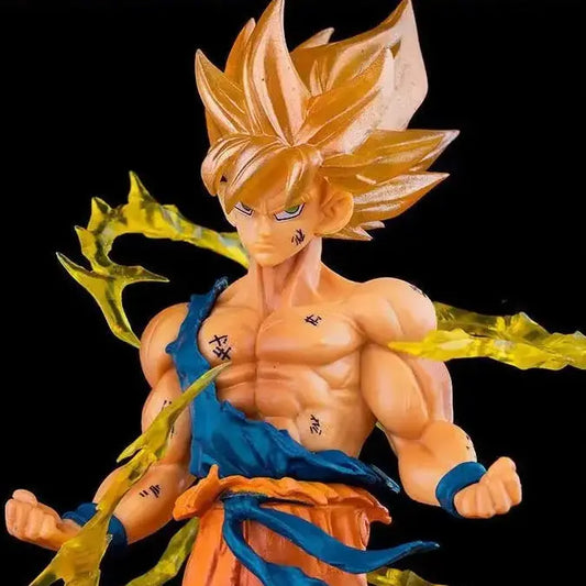 Son Goku Super Saiyan Figure 18cm - Dragon Ball Z PVC Bandai